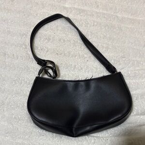 Elegant Black Shoulder Bag